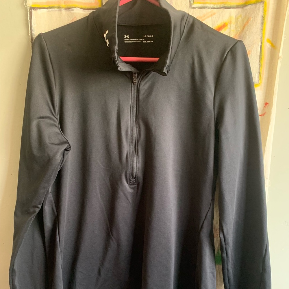 Unde  Armour  it’s Size L